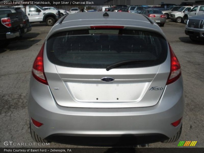 Ingot Silver / Charcoal Black 2013 Ford Fiesta SE Hatchback