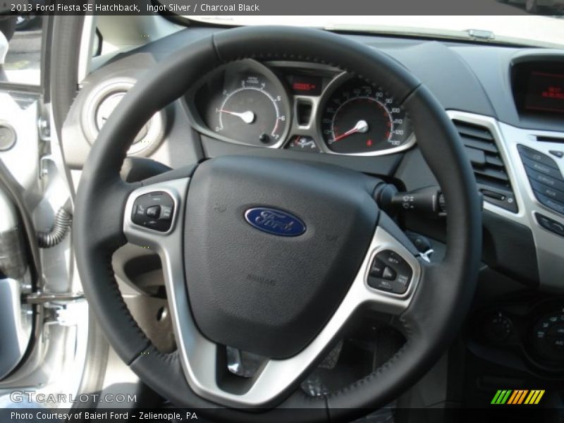 Ingot Silver / Charcoal Black 2013 Ford Fiesta SE Hatchback