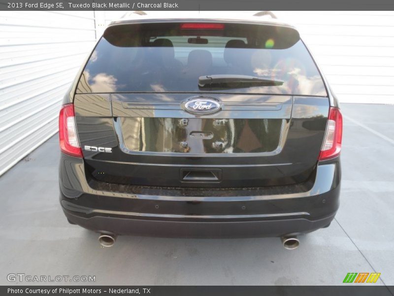 Tuxedo Black Metallic / Charcoal Black 2013 Ford Edge SE