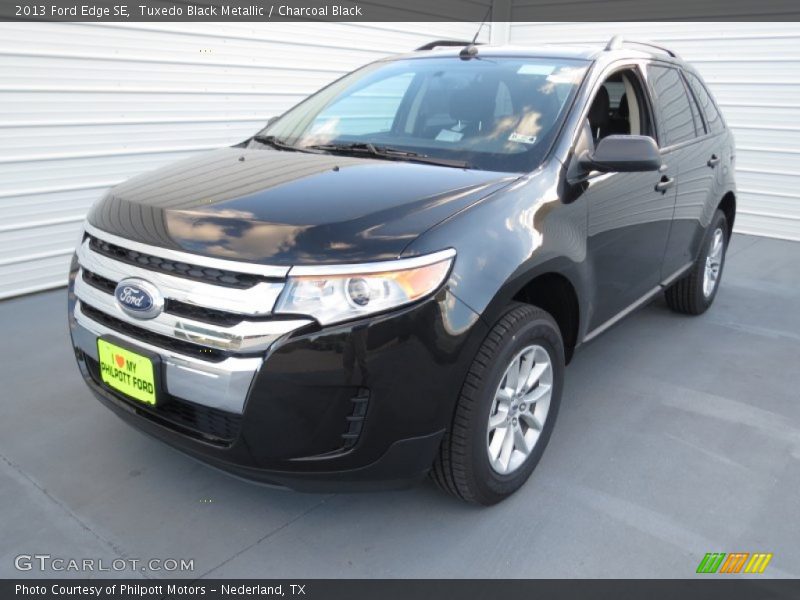 Tuxedo Black Metallic / Charcoal Black 2013 Ford Edge SE