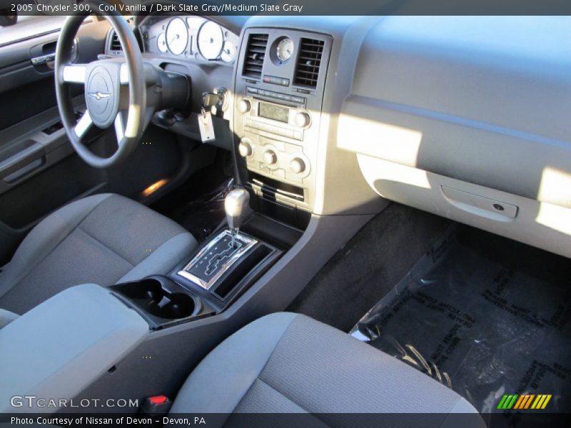 Cool Vanilla / Dark Slate Gray/Medium Slate Gray 2005 Chrysler 300