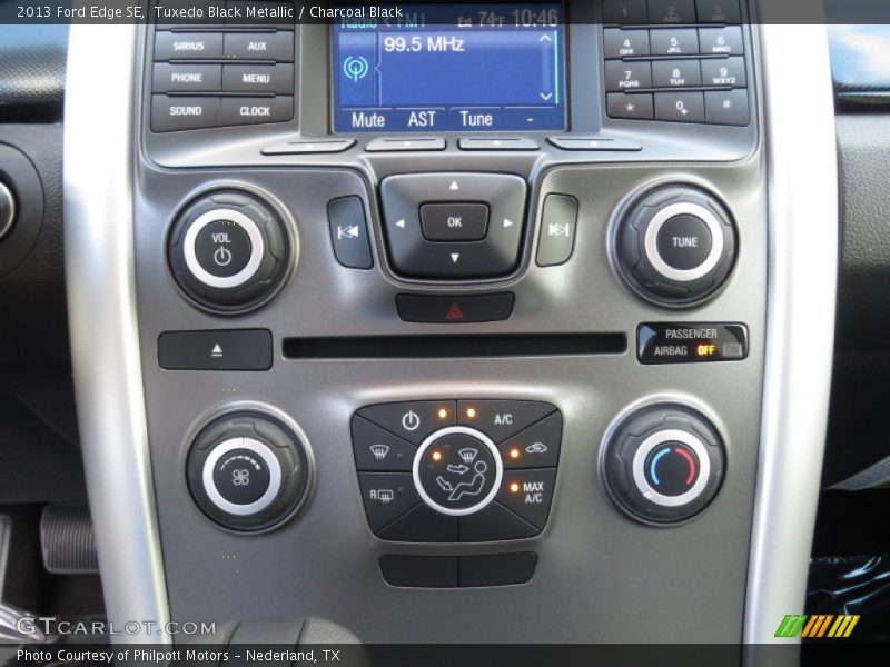 Tuxedo Black Metallic / Charcoal Black 2013 Ford Edge SE