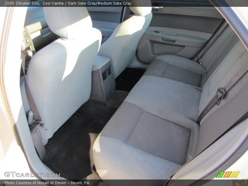Cool Vanilla / Dark Slate Gray/Medium Slate Gray 2005 Chrysler 300