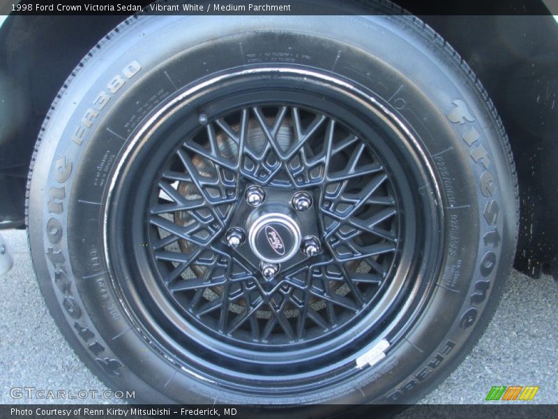Custom Wheels of 1998 Crown Victoria Sedan