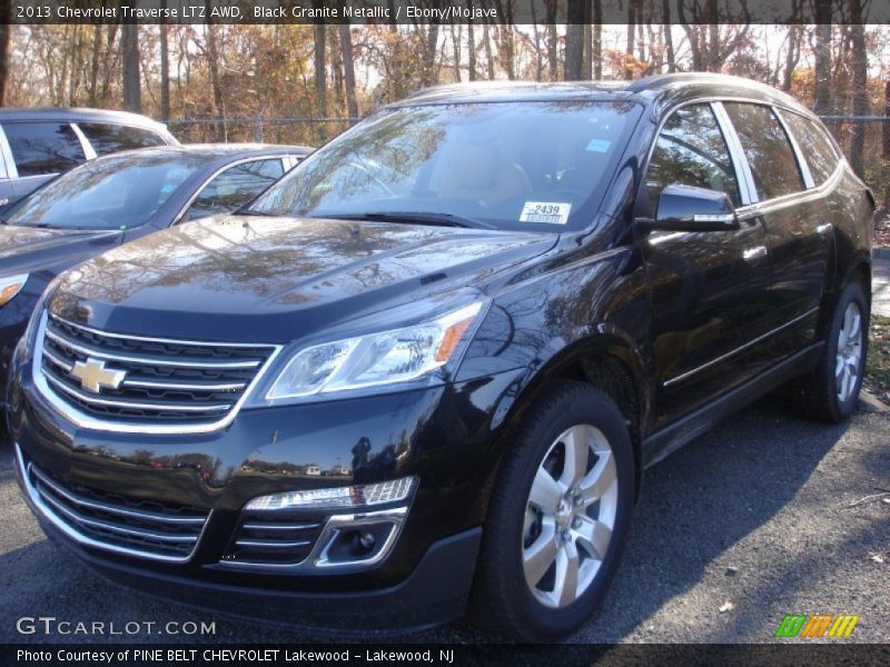 Front 3/4 View of 2013 Traverse LTZ AWD