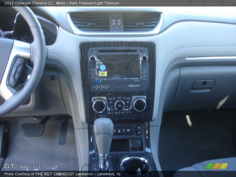 White / Dark Titanium/Light Titanium 2013 Chevrolet Traverse LT
