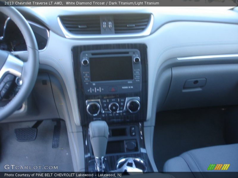 White Diamond Tricoat / Dark Titanium/Light Titanium 2013 Chevrolet Traverse LT AWD