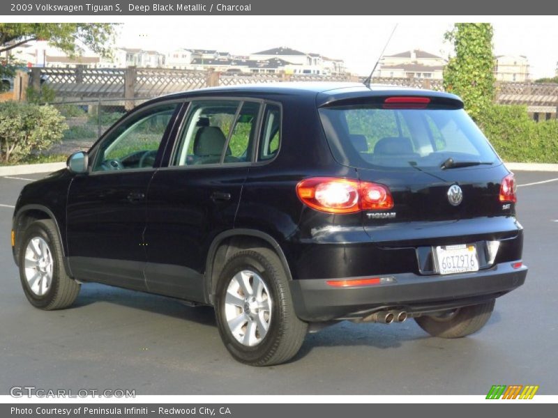 Deep Black Metallic / Charcoal 2009 Volkswagen Tiguan S