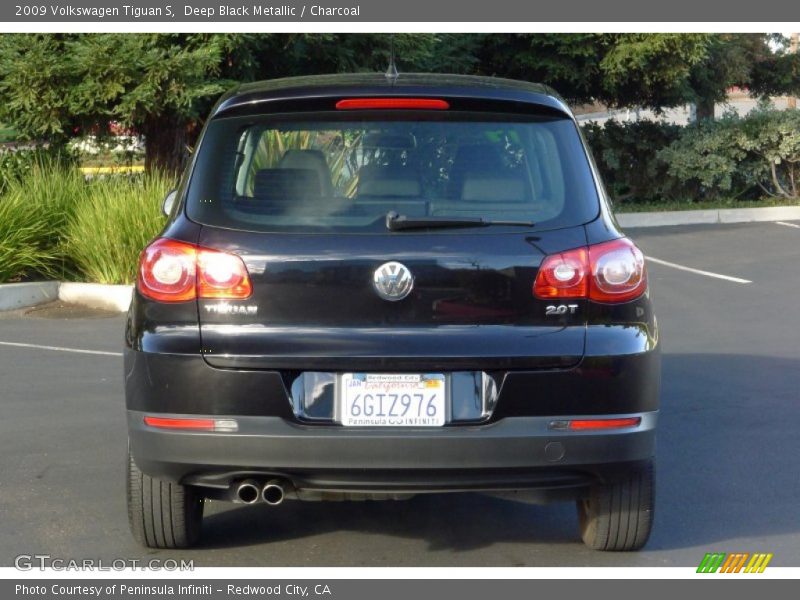 Deep Black Metallic / Charcoal 2009 Volkswagen Tiguan S