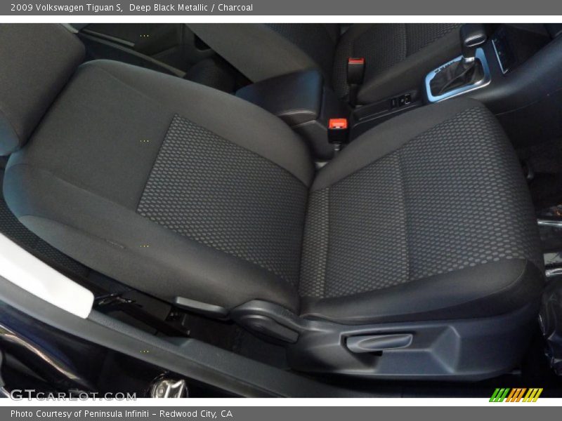 Deep Black Metallic / Charcoal 2009 Volkswagen Tiguan S