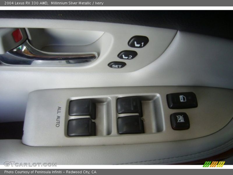 Millinnium Silver Metallic / Ivory 2004 Lexus RX 330 AWD