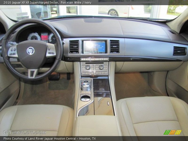 Dashboard of 2010 XF XF Supercharged Sedan