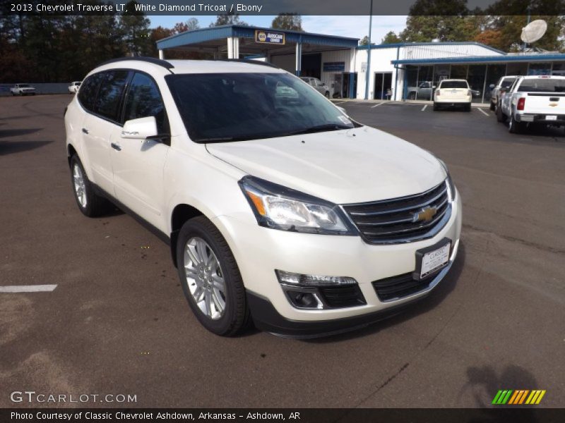 White Diamond Tricoat / Ebony 2013 Chevrolet Traverse LT