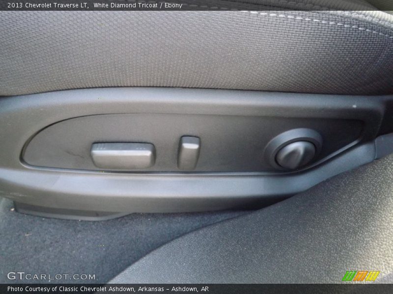 White Diamond Tricoat / Ebony 2013 Chevrolet Traverse LT