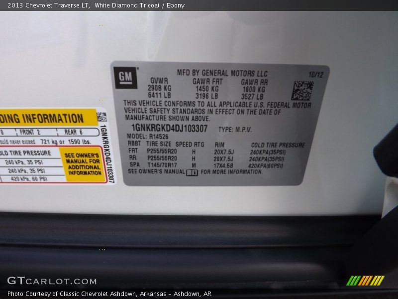 White Diamond Tricoat / Ebony 2013 Chevrolet Traverse LT