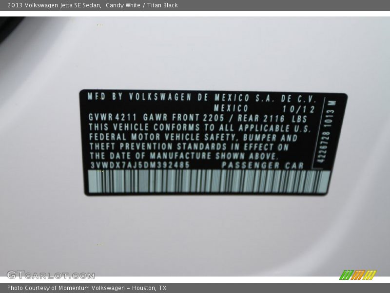 Candy White / Titan Black 2013 Volkswagen Jetta SE Sedan