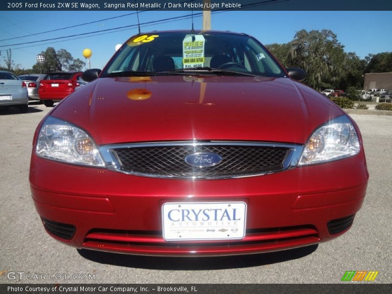 Sangria Red Metallic / Dark Pebble/Light Pebble 2005 Ford Focus ZXW SE Wagon