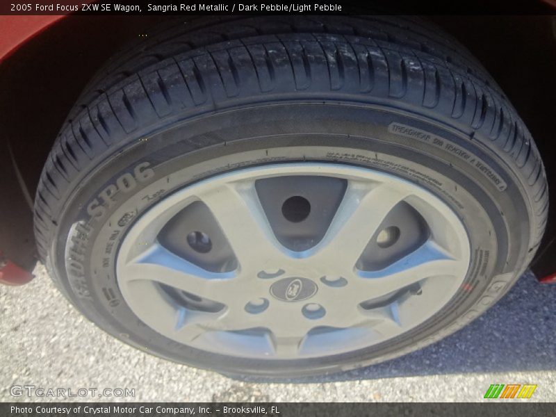 Sangria Red Metallic / Dark Pebble/Light Pebble 2005 Ford Focus ZXW SE Wagon