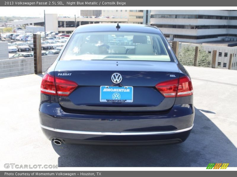 Night Blue Metallic / Cornsilk Beige 2013 Volkswagen Passat 2.5L SEL
