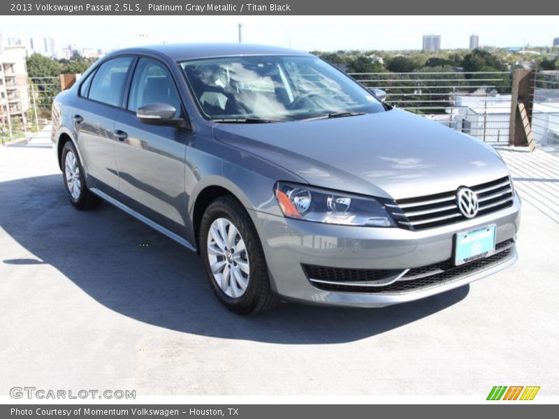 Platinum Gray Metallic / Titan Black 2013 Volkswagen Passat 2.5L S