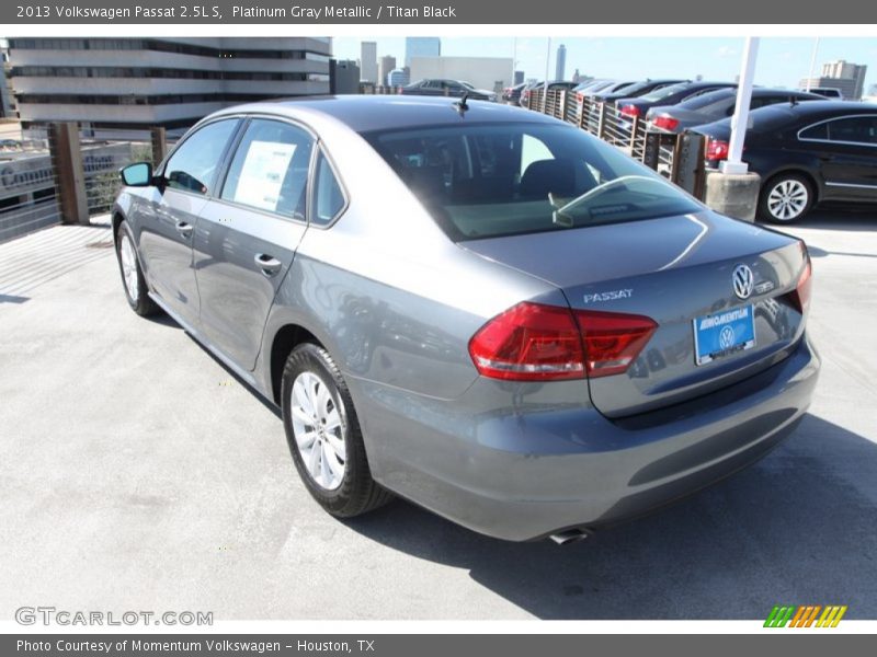 Platinum Gray Metallic / Titan Black 2013 Volkswagen Passat 2.5L S