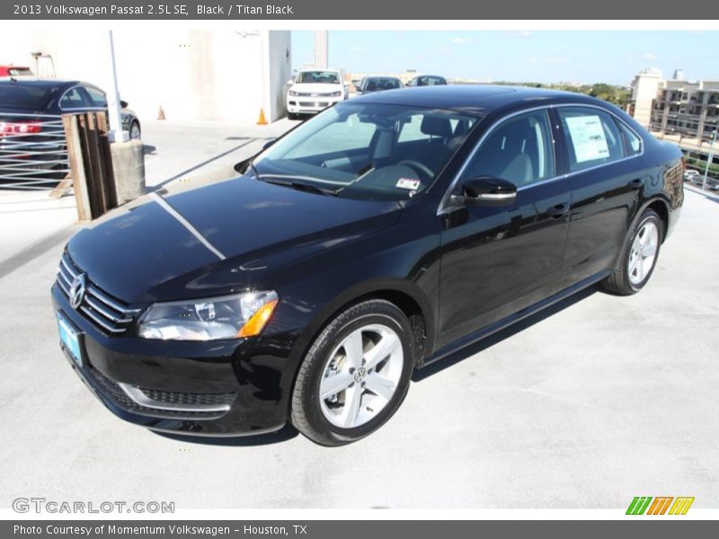 Black / Titan Black 2013 Volkswagen Passat 2.5L SE