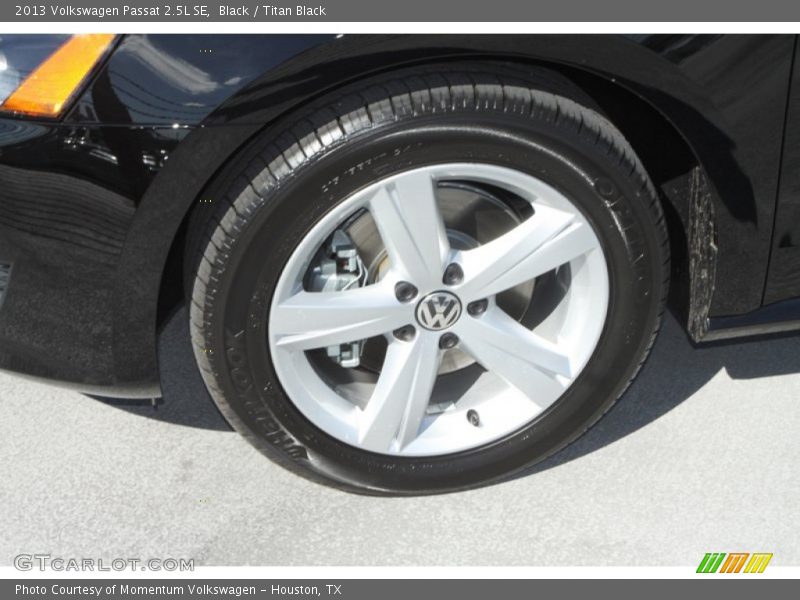 Black / Titan Black 2013 Volkswagen Passat 2.5L SE