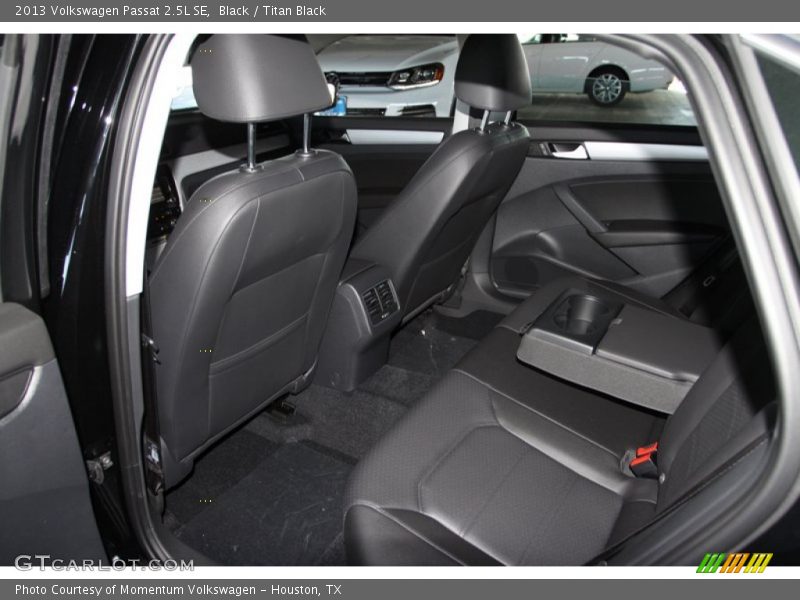 Black / Titan Black 2013 Volkswagen Passat 2.5L SE