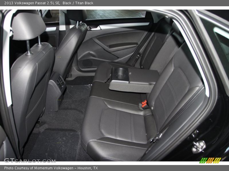Black / Titan Black 2013 Volkswagen Passat 2.5L SE