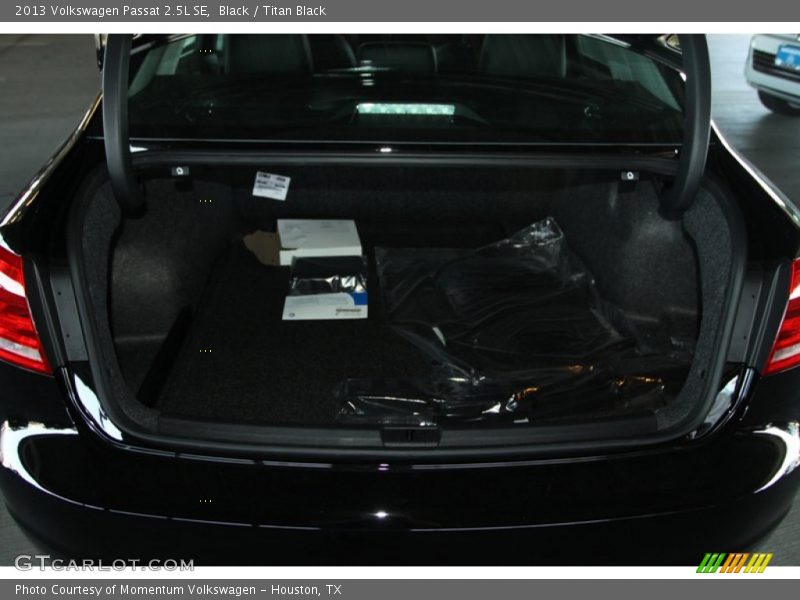 Black / Titan Black 2013 Volkswagen Passat 2.5L SE