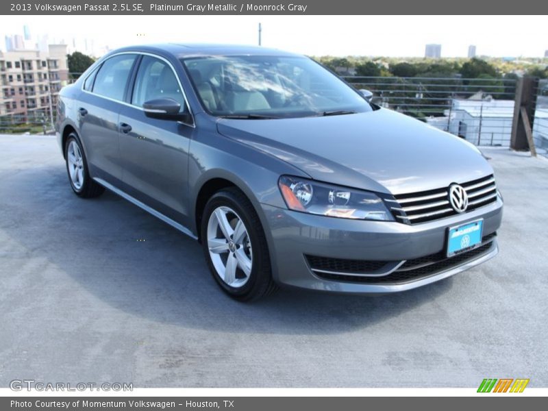 Platinum Gray Metallic / Moonrock Gray 2013 Volkswagen Passat 2.5L SE