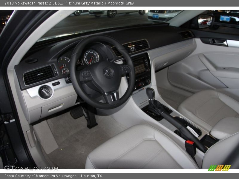 Platinum Gray Metallic / Moonrock Gray 2013 Volkswagen Passat 2.5L SE