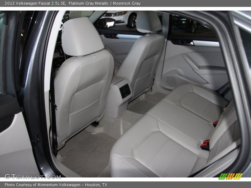 Platinum Gray Metallic / Moonrock Gray 2013 Volkswagen Passat 2.5L SE