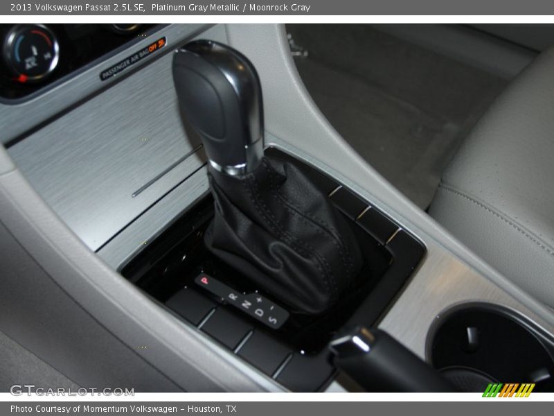 Platinum Gray Metallic / Moonrock Gray 2013 Volkswagen Passat 2.5L SE