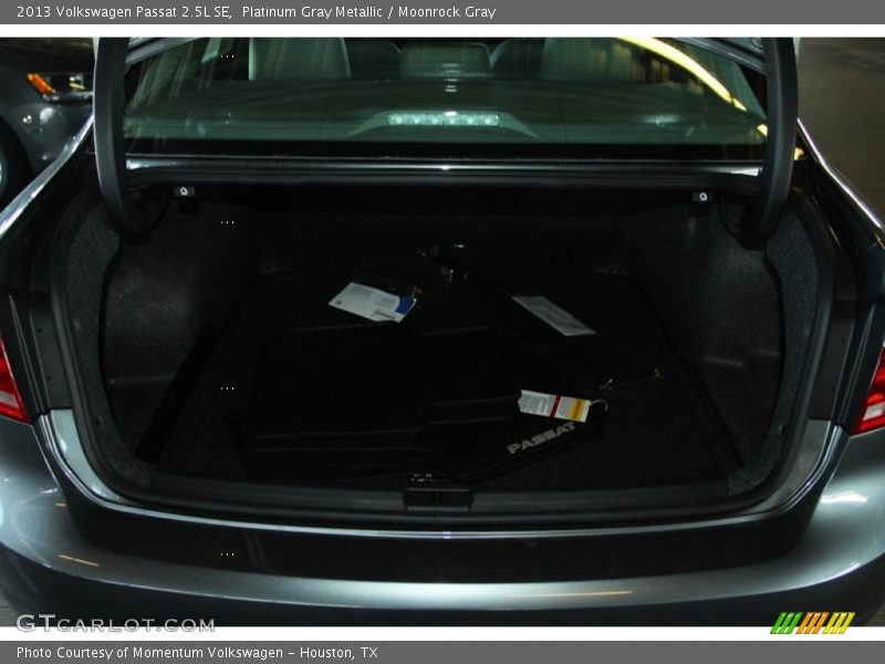 Platinum Gray Metallic / Moonrock Gray 2013 Volkswagen Passat 2.5L SE