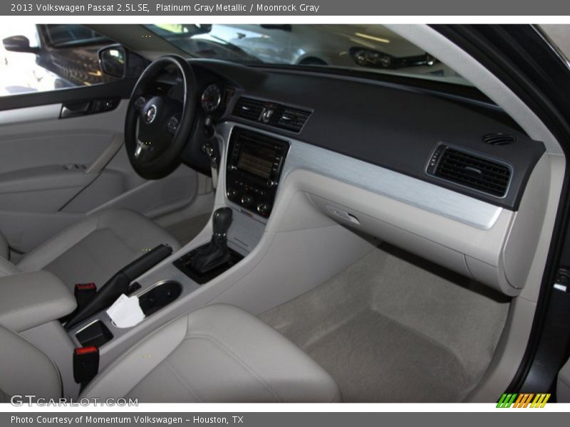 Platinum Gray Metallic / Moonrock Gray 2013 Volkswagen Passat 2.5L SE