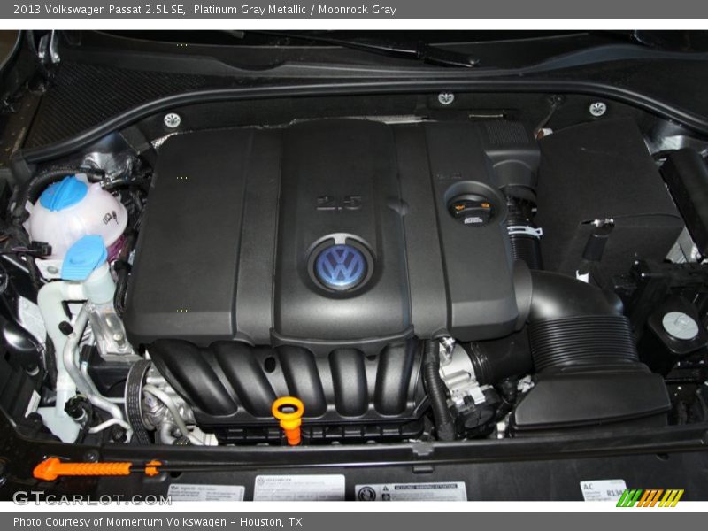 Platinum Gray Metallic / Moonrock Gray 2013 Volkswagen Passat 2.5L SE