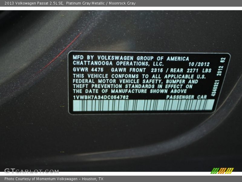 Platinum Gray Metallic / Moonrock Gray 2013 Volkswagen Passat 2.5L SE