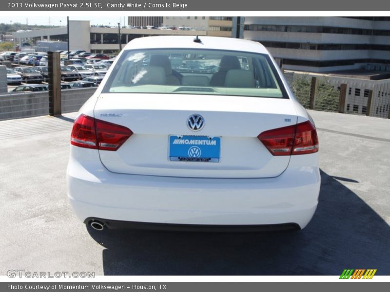 Candy White / Cornsilk Beige 2013 Volkswagen Passat 2.5L SE
