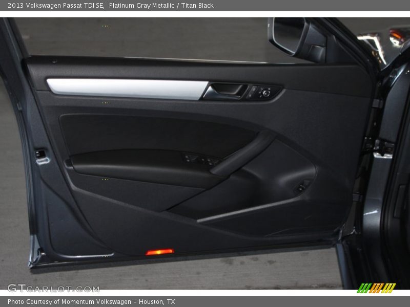 Platinum Gray Metallic / Titan Black 2013 Volkswagen Passat TDI SE