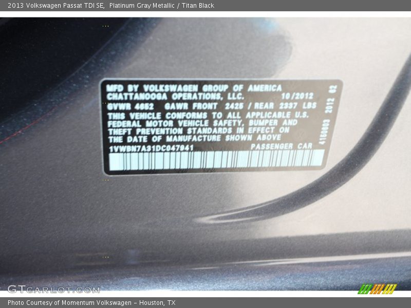 Platinum Gray Metallic / Titan Black 2013 Volkswagen Passat TDI SE