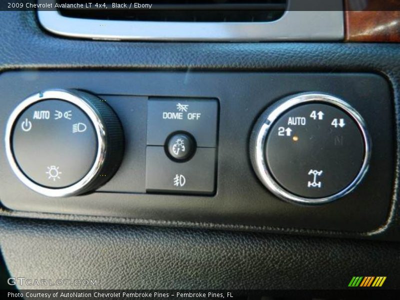 Black / Ebony 2009 Chevrolet Avalanche LT 4x4