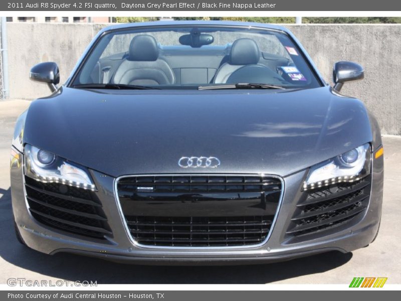  2011 R8 Spyder 4.2 FSI quattro Daytona Grey Pearl Effect