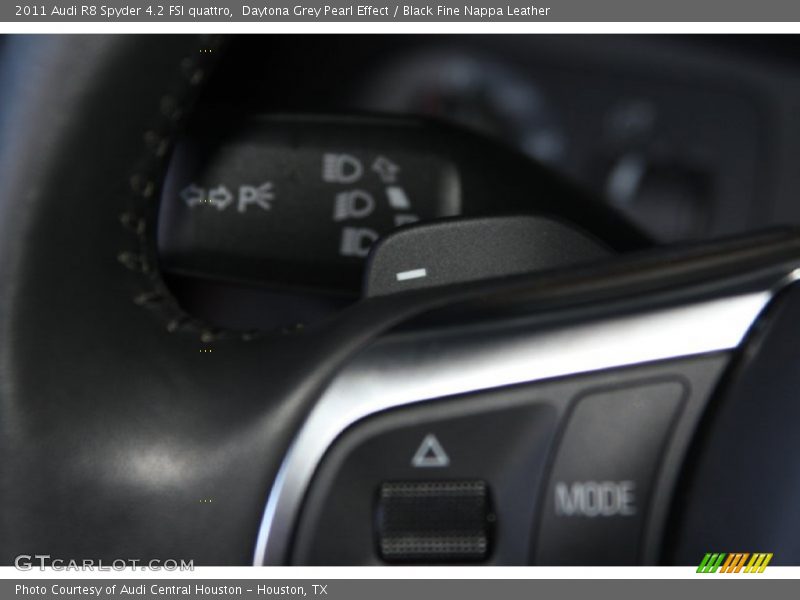 Daytona Grey Pearl Effect / Black Fine Nappa Leather 2011 Audi R8 Spyder 4.2 FSI quattro