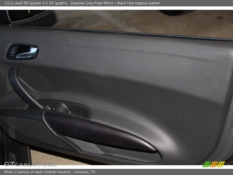 Daytona Grey Pearl Effect / Black Fine Nappa Leather 2011 Audi R8 Spyder 4.2 FSI quattro