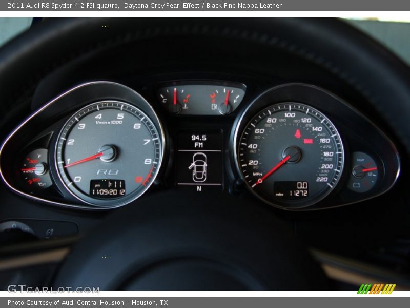  2011 R8 Spyder 4.2 FSI quattro Spyder 4.2 FSI quattro Gauges