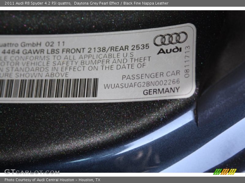 Daytona Grey Pearl Effect / Black Fine Nappa Leather 2011 Audi R8 Spyder 4.2 FSI quattro