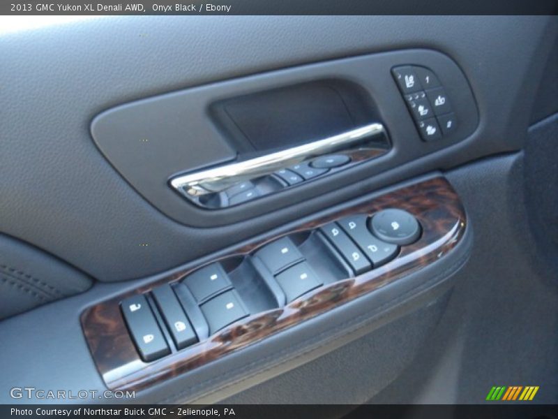 Onyx Black / Ebony 2013 GMC Yukon XL Denali AWD