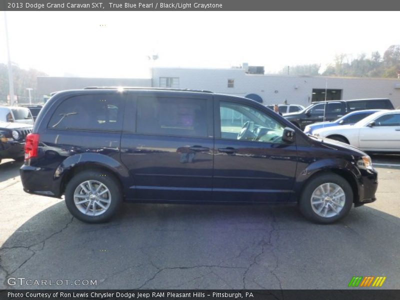 True Blue Pearl / Black/Light Graystone 2013 Dodge Grand Caravan SXT