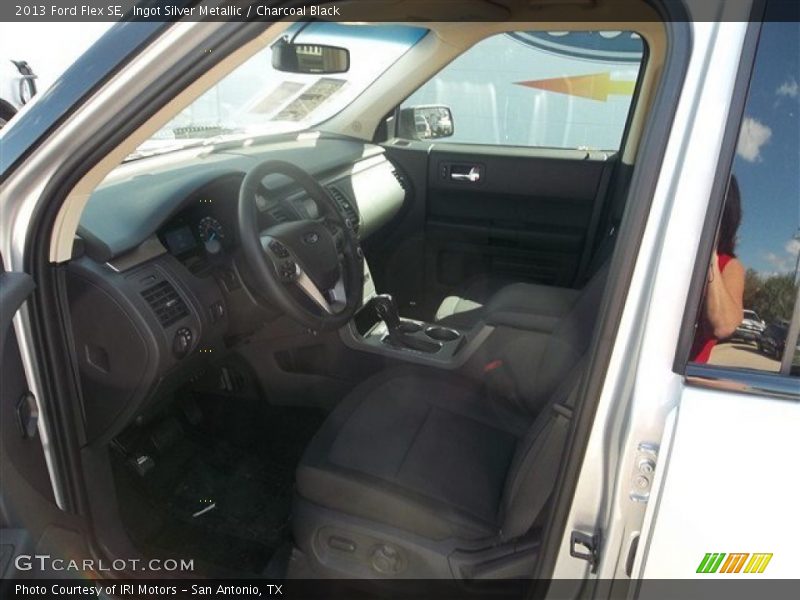 Ingot Silver Metallic / Charcoal Black 2013 Ford Flex SE